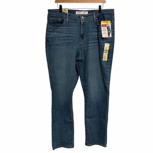 Signature by Levi Strauss Women's Straight Leg Simple Stretch Jeans NWT